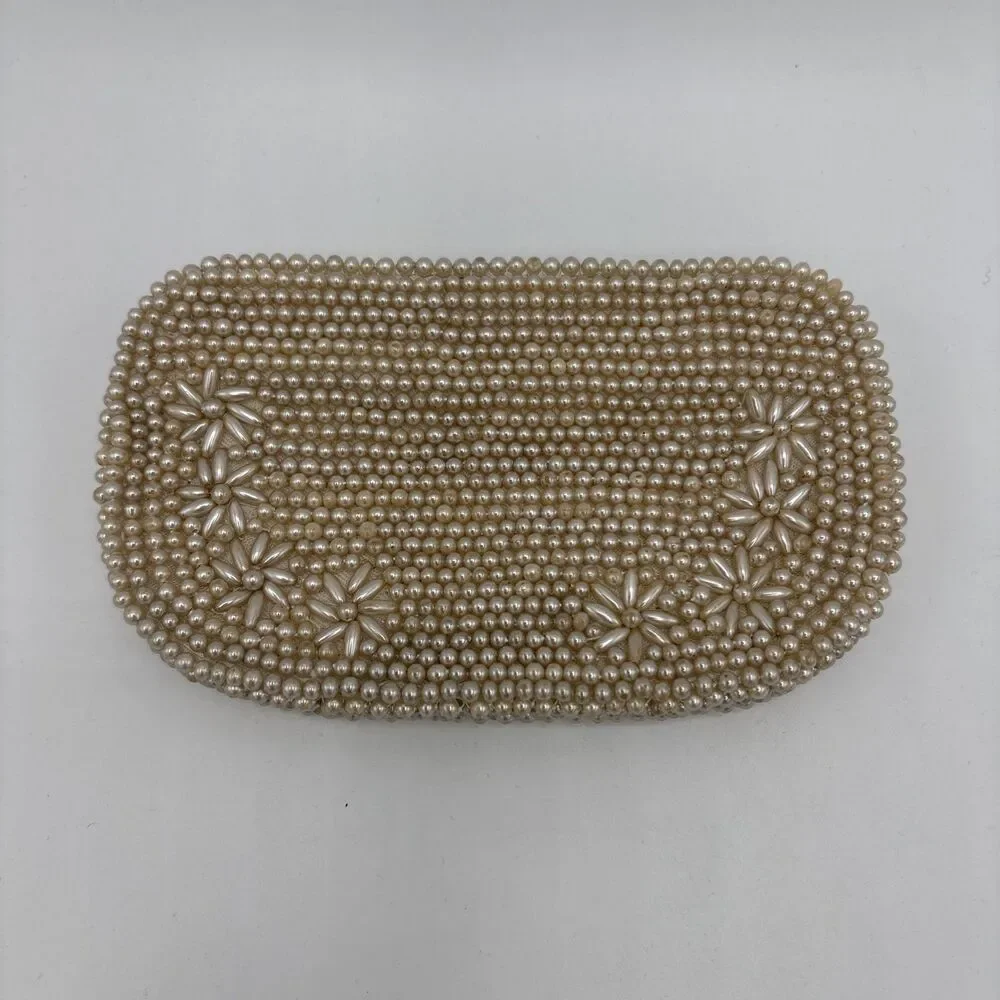 VINTAGE 1950s FAUX PEARL COIN PURSE MADE IN JAPAN SEQUINED WITH FLORAL PATTERN